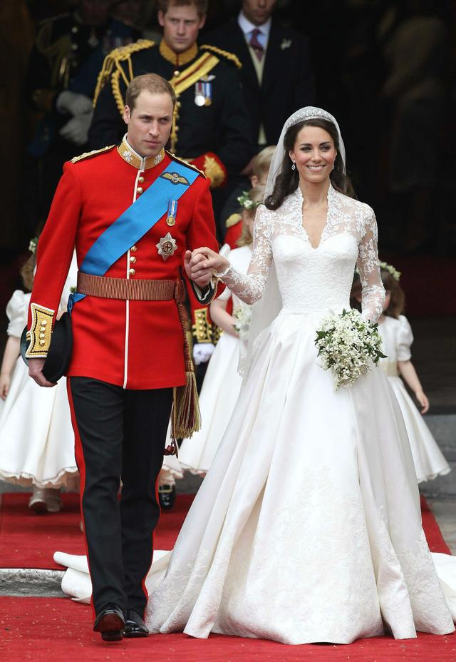 那些美翻了的各国王室婚纱照大比拼,凯特威廉还是赢了