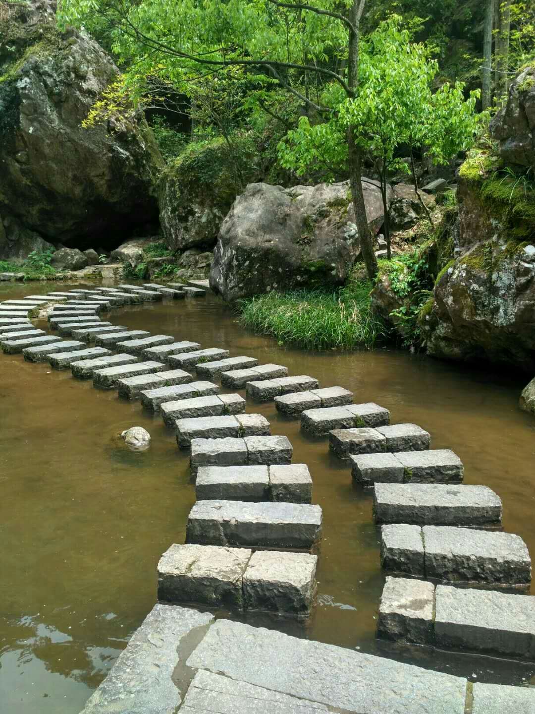 百丈漈瀑布风景区 胜过黄果树瀑布 赛过庐山瀑布