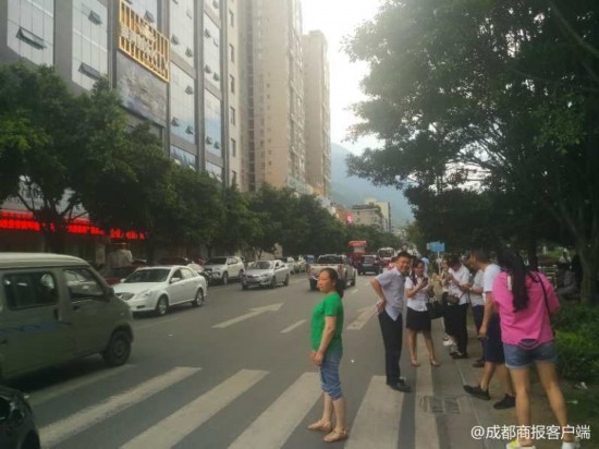 石棉县人口_35 雨雨雨 高温暴雨连环袭击 乐山人又要被虐惨,更可怕的是(3)