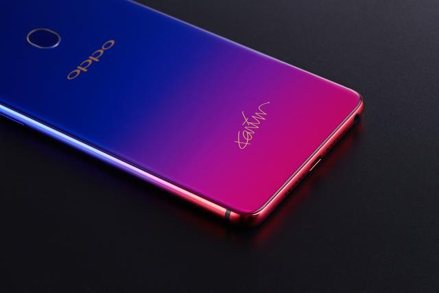 oppor15星云特别版图赏全新红蓝渐变撞色设计再次引爆行业