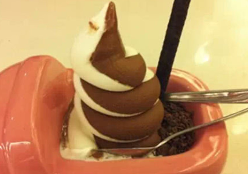 冰淇淋店推出大便冰淇淋,用马桶装着,网友:看到就不敢吃