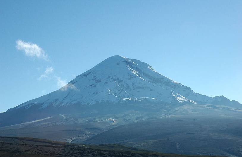 因为这些原因珠穆朗玛峰比这座山矮了2100米