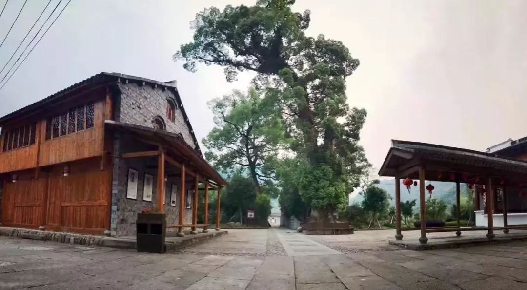 柔川景区黄岩 首家国家aaaa级旅游景区, 拥有保存完好的古桥,古庙