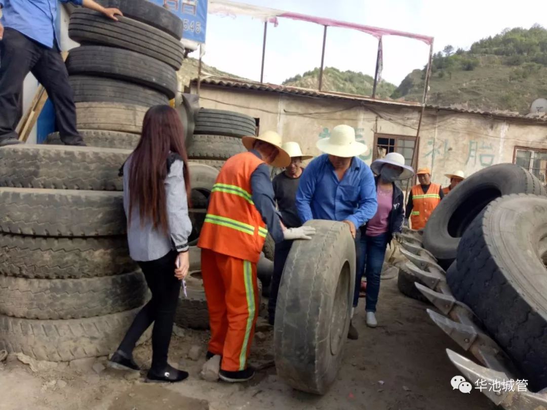 华池县城管局依法拆除违建, 铁拳整治市容市貌顽疾!