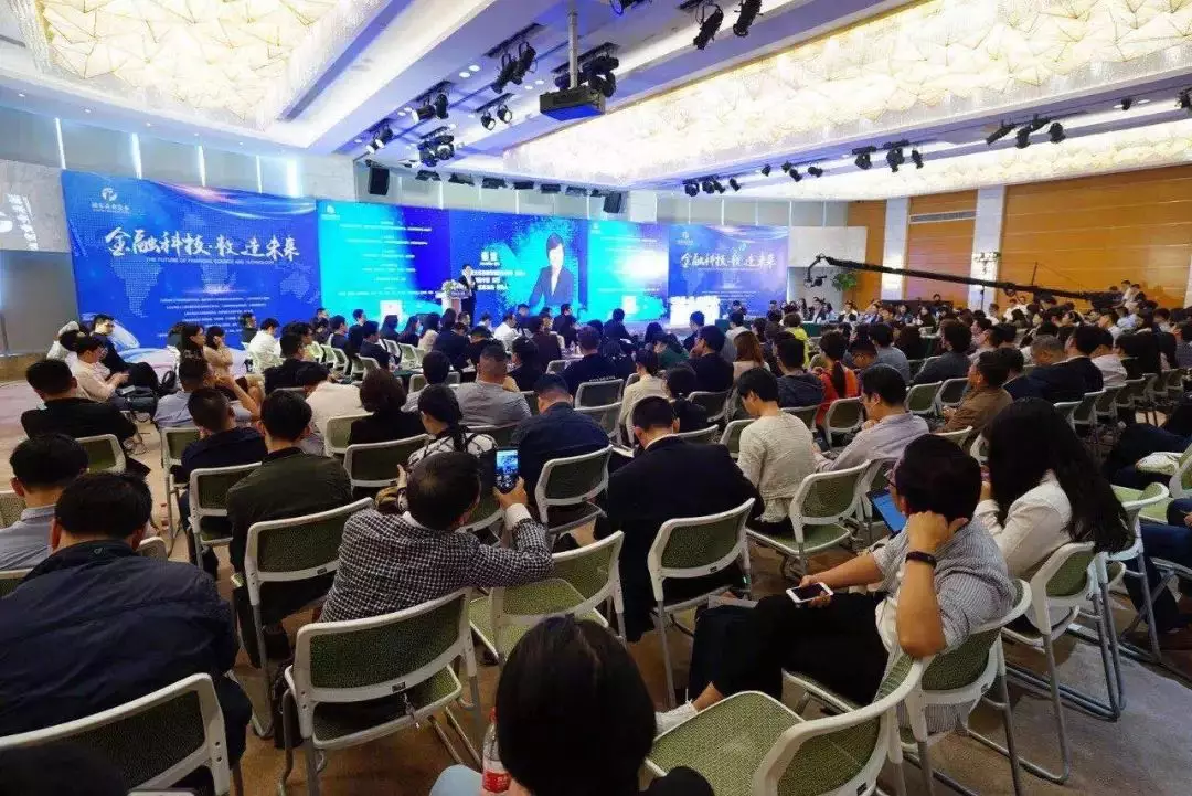 飞利浦电子公司宣布以23亿-25亿元人民币的价格收购奔腾电器(上海)有限公司