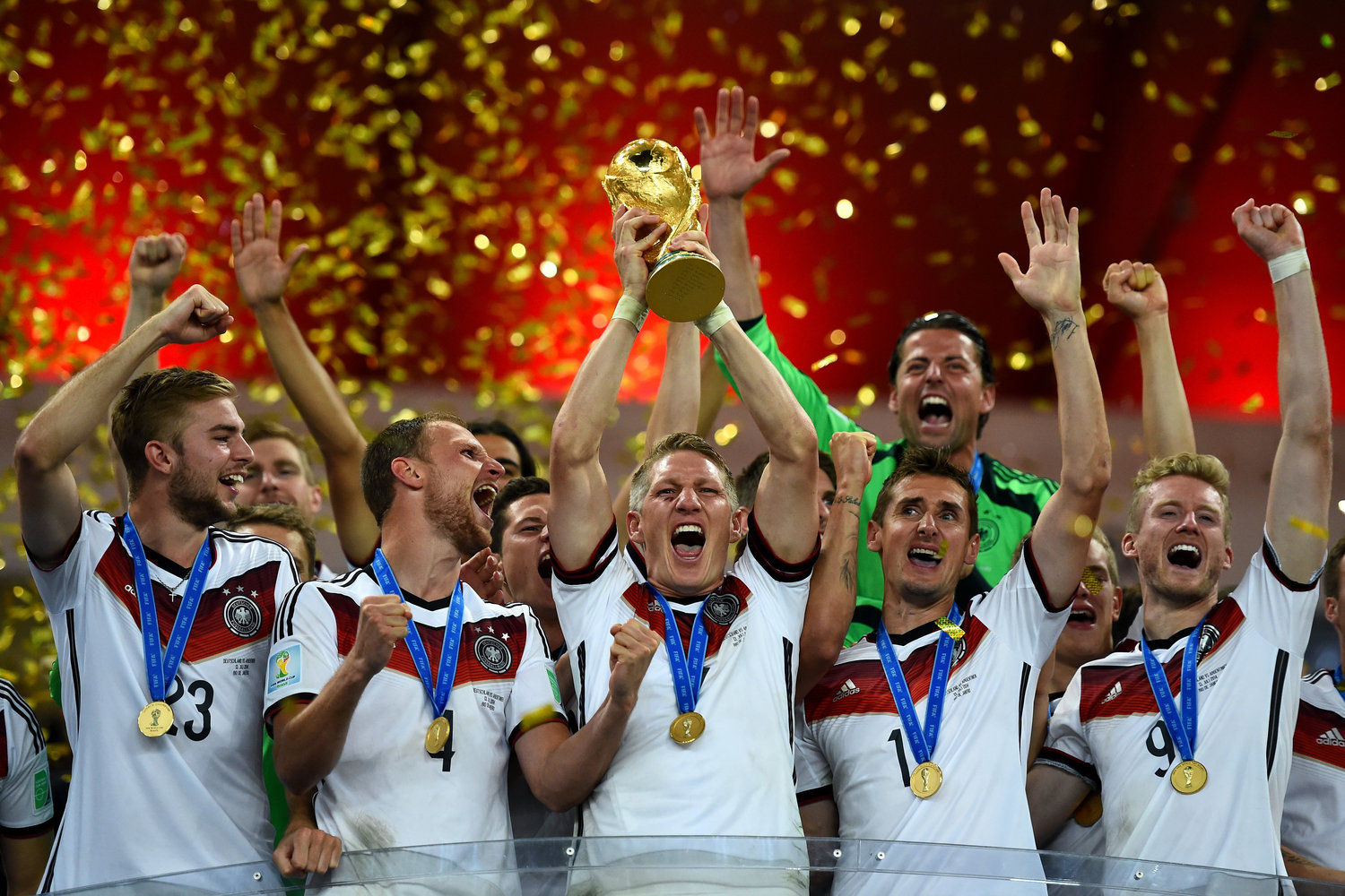 欧洲杯：德国成功晋级，出线战绩如何？