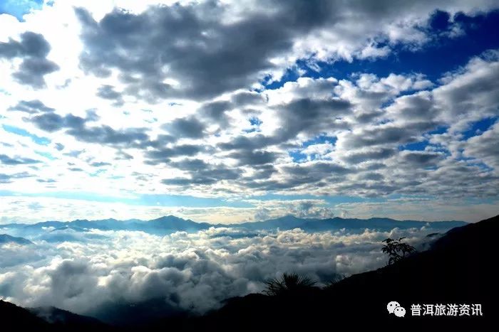 到普洱景谷白马山,一览风云万变的水墨画卷