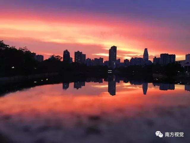 票圈刷屏了!雨后羊城现最美夕阳