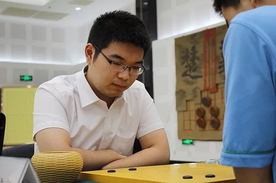 中国围棋名人战决出四强:世界冠军仅剩芈昱廷