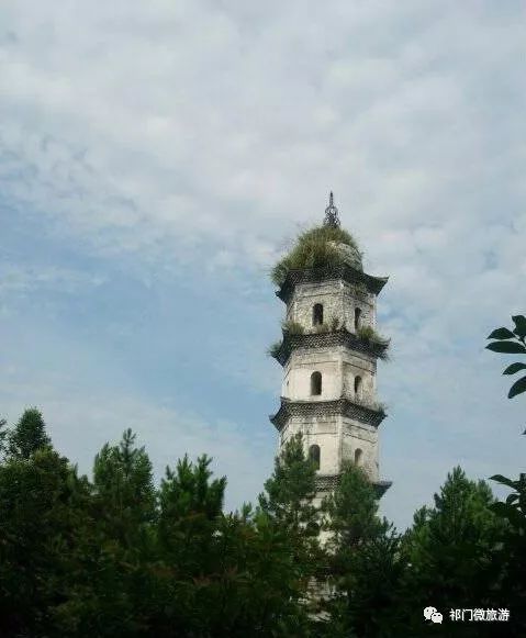 1  祁门文峰塔  地点:祁门县城南凤凰山顶; 功能:水口-风水类; 年代