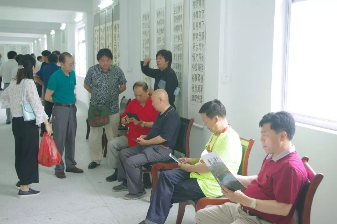 热烈祝贺大别山永明书艺馆揭牌仪式圆满成功