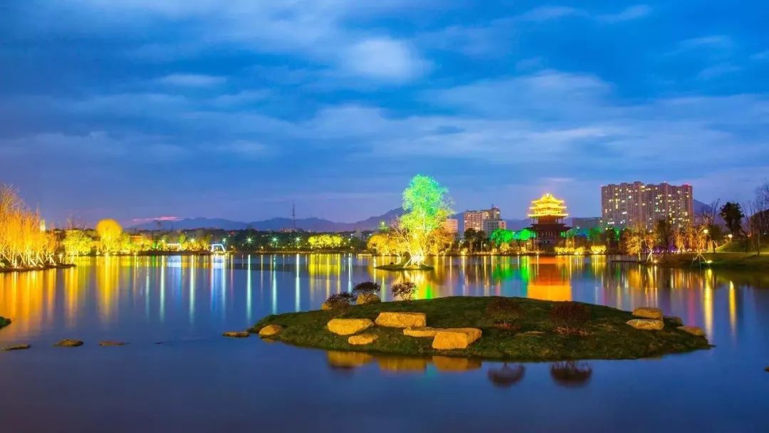 浦江"小西湖"金狮湖夜景