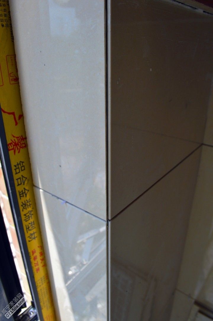 施工细节— —泥工瓷砖阳角45°碰角工艺