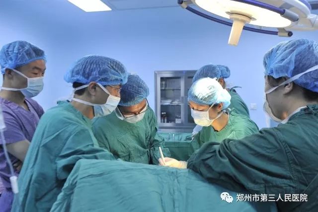 关注前沿乳腺癌改良根治术后即刻乳房重建让爱美之心人皆有之