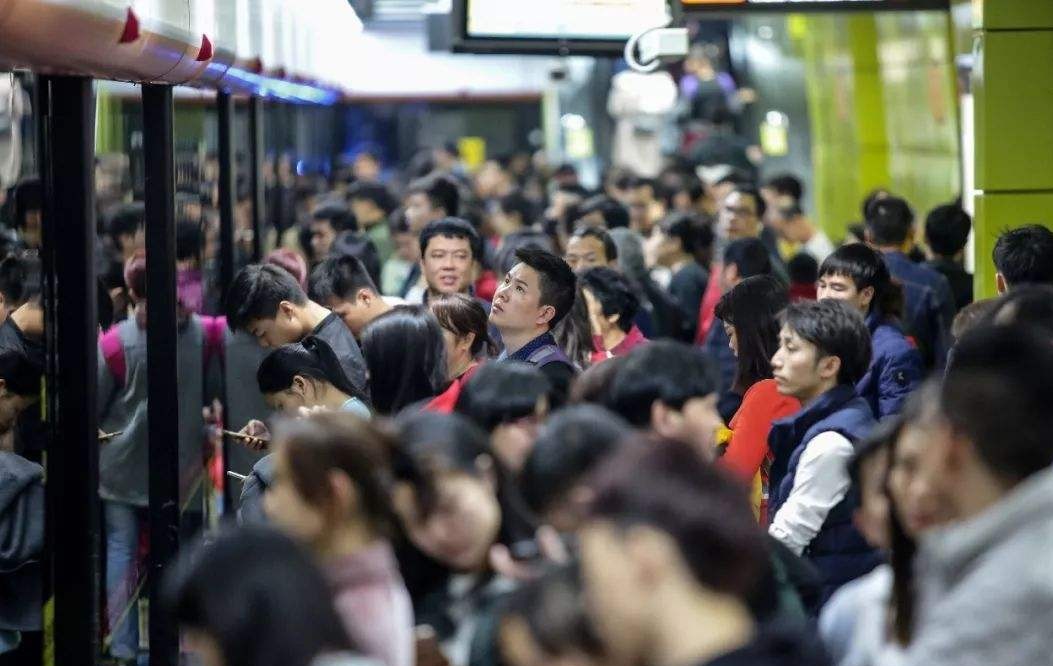 中国人口老龄化_中国人口图片
