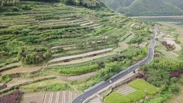 县旅游委员会,新昌县巧英乡人民政府承办的2018中国旅游日"永强杯"