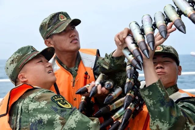 子弹比鸡蛋大!武警广东海警海上射击场面罕见曝光