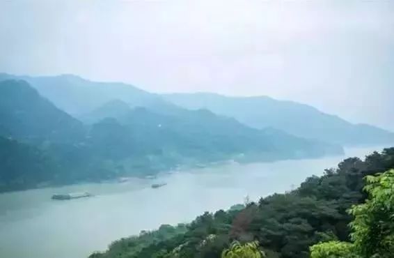 旅游 正文 地址:清远清新县笔架山风景区;门票:138元 清远联游景点