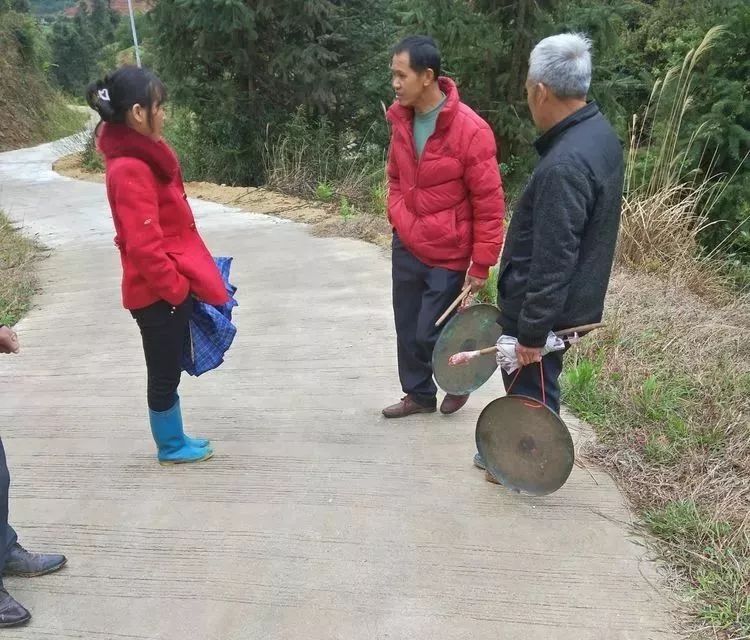 走失人口模板_防止老人走失卡模板(3)