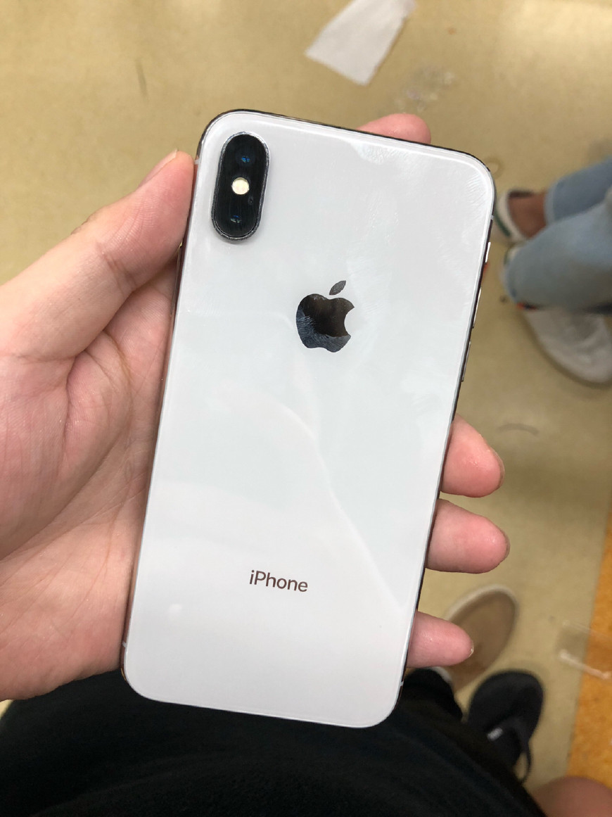 学生党花5800买二手iphonex查询后发现激活日期竟然是1978年