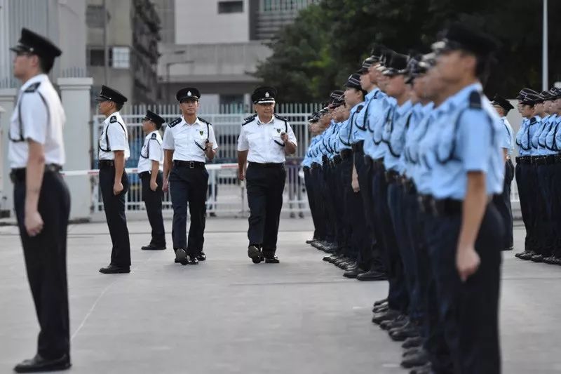 日薪最多可达3000元,香港辅警工资为什么这么高?