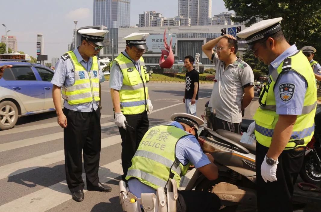 资讯南昌交警重拳出击行人车主这样做都要受罚