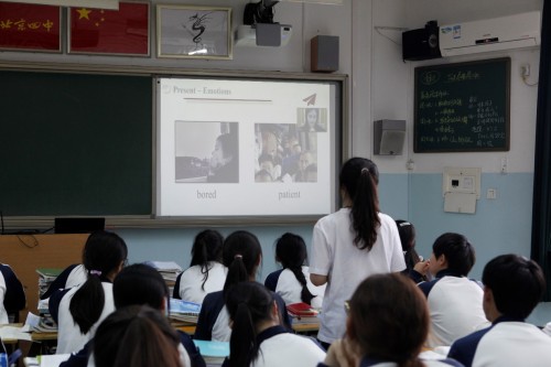 学邦在线携手北京四中,共探在线外教双师教学