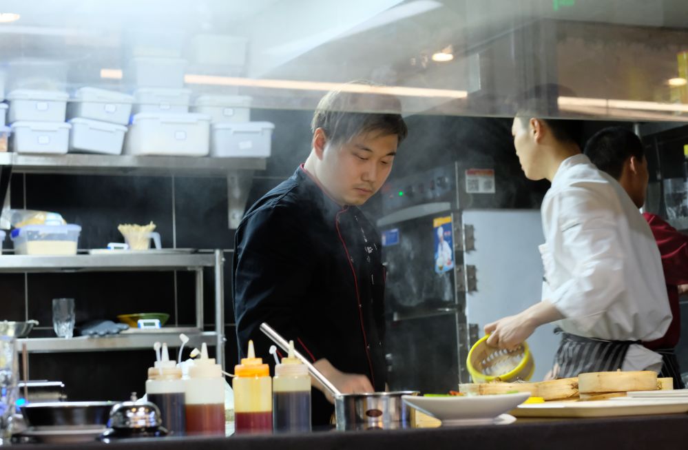 围观!主厨来自和平饭店,把蒸菜做到了极致!