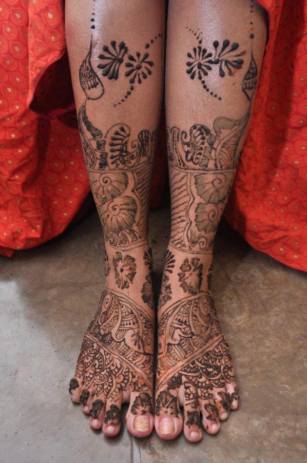 曼海蒂英文名字叫mehndi,也可叫henna或henna art,中文有叫印度手绘