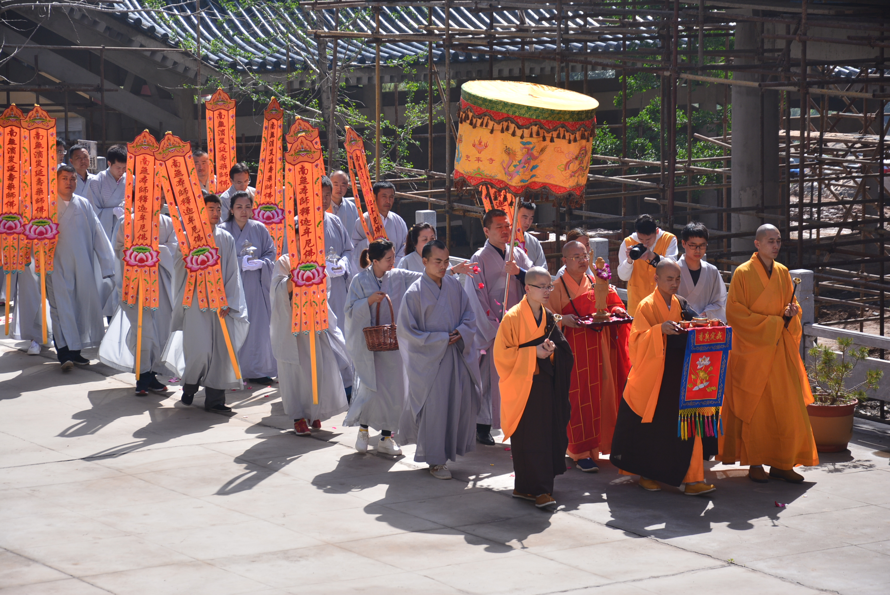 保定兜率寺2018年佛诞节暨舍利瞻仰胜会圆满