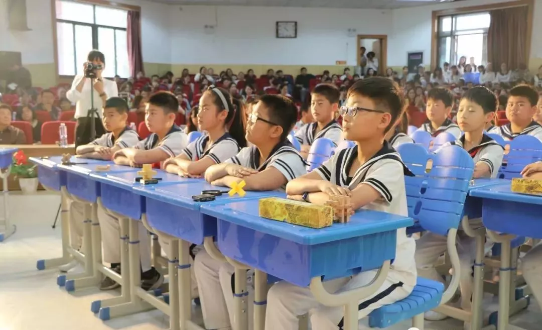 开封市学校课程体系建设金明小学经验交流会隆重召开