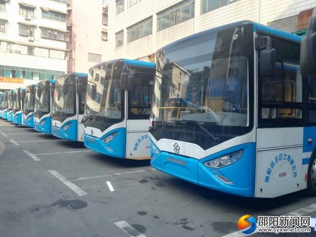 邵阳市区3条公交线路5月底将新投入39台新能源公交车