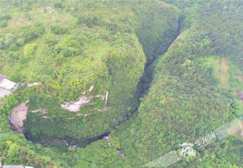 全国百家媒体走进武隆喀斯特风景区 穿越天坑地缝的时光之旅