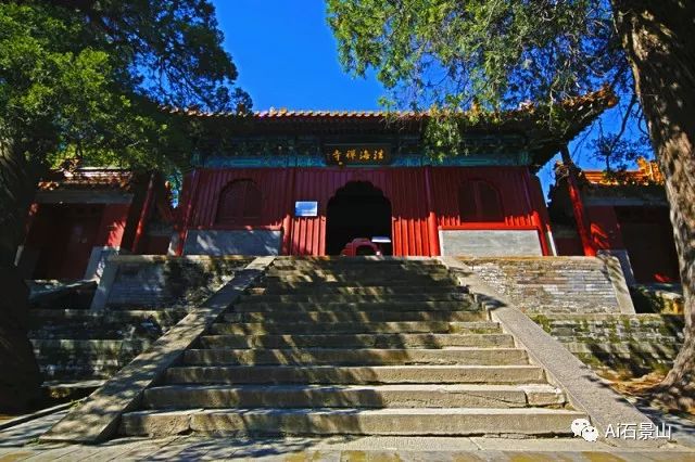 位于石景山区模式口村北,翠微山南麓的法海寺,始建于明正统四年(1439