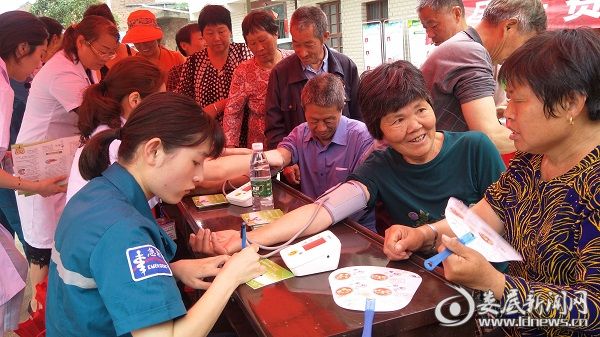 锁石村人口_我的梦就是锁石村基本实现现代化