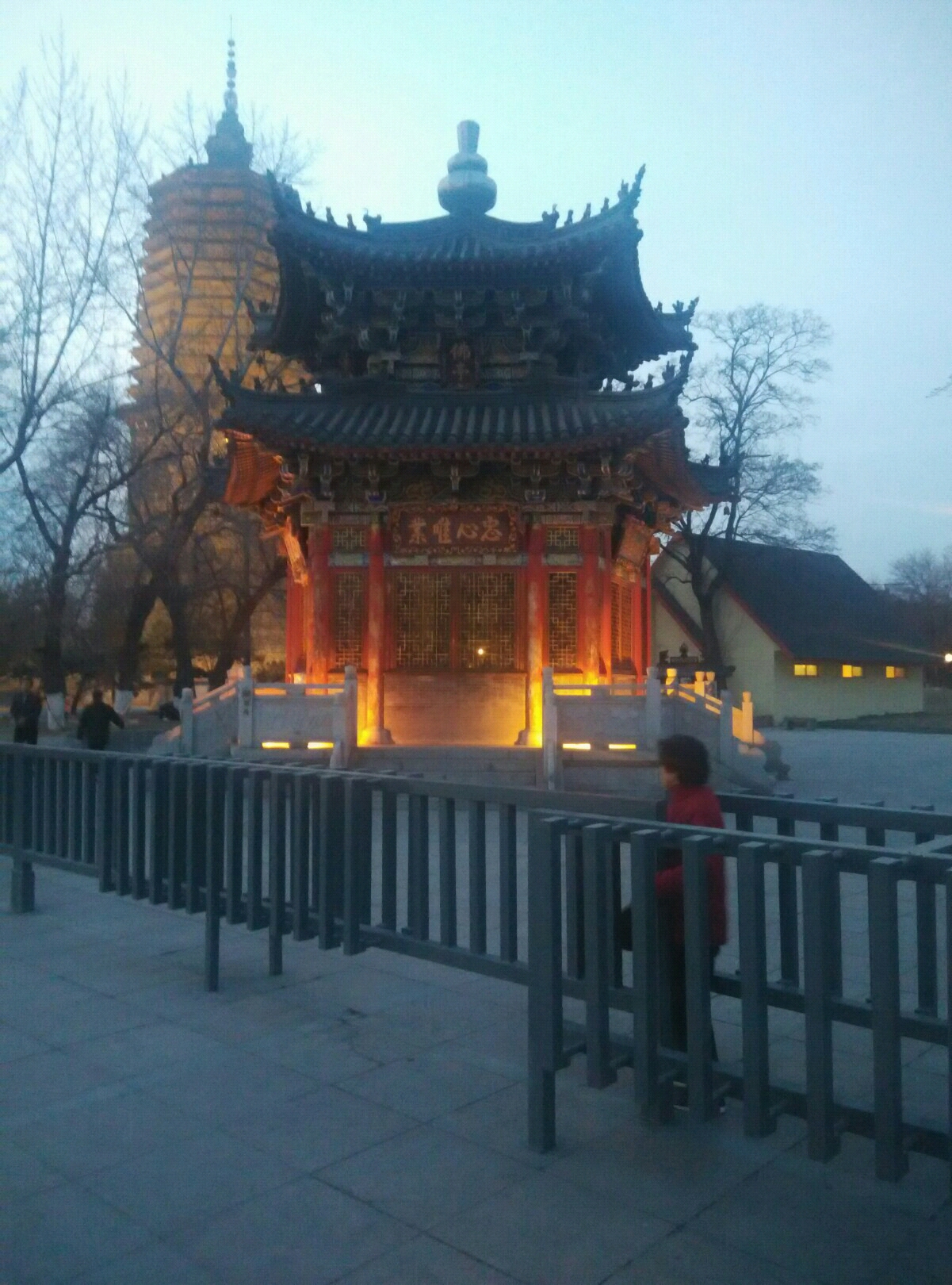 辽阳广佑寺夜景