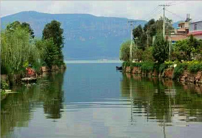 昆明城里的这条景观河,沿河两岸处处是美景,盘龙江真美