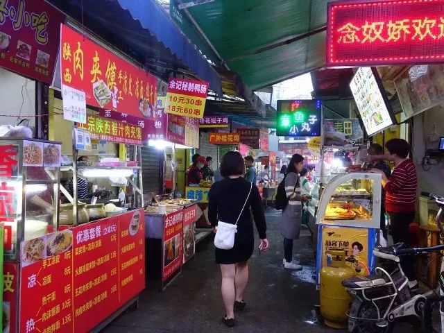 堪比台北夜市广州大学城夜蒲攻略新鲜出炉毕业都想赖在这