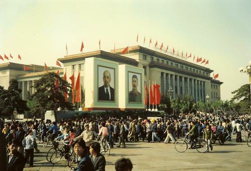 老照片: 外国游客拍摄的80年代北京 看看他们最爱去