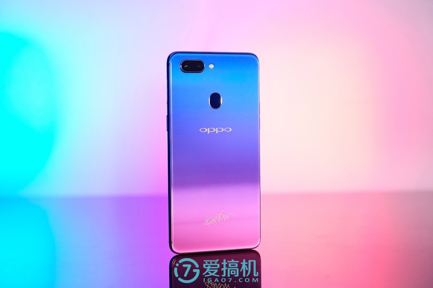 2018 的红蓝色,oppo r15 星云特别版图赏