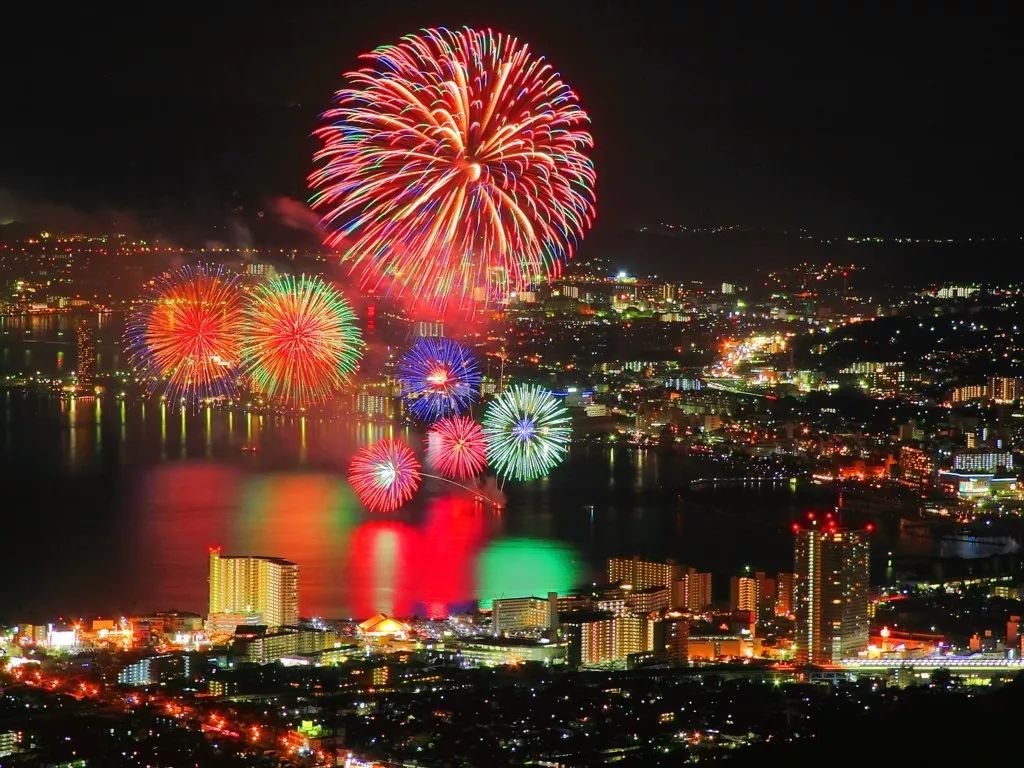 最美不过刹那烟火｜2018年日本全国花火大会时间表_手机搜狐网