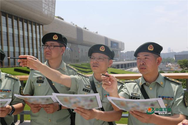 5月24日,武警指挥学院赴浙江现地教学学员在教学组的指导下,分批勘察