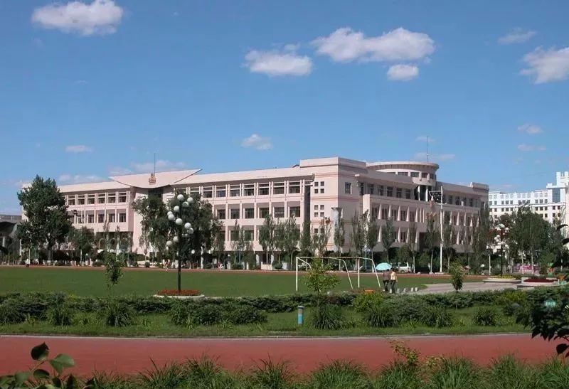 黑龙江大学