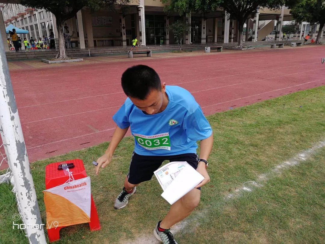 【活动回顾 2018 年东莞市中,小学生校园定向运动公开赛