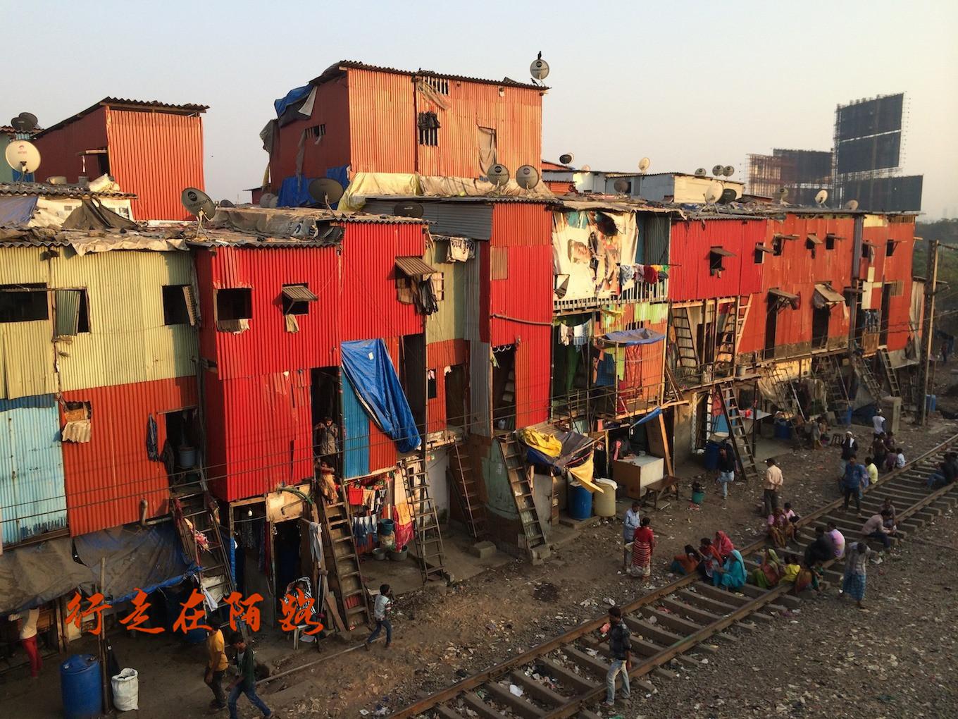 贫民窟:美国主动退出工程,三任印度总理摇头认