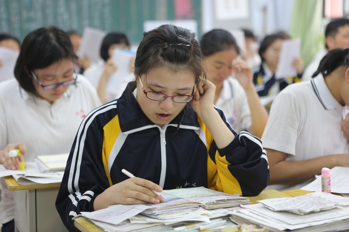 最美青春季,奋斗在五月(7)聚焦高三勇士(上)