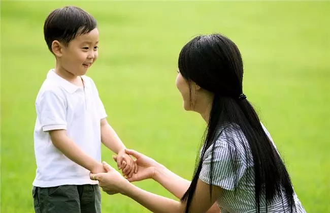 尊重孩子 让孩子拥有平等的话语权 (尊重孩子让孩子成为更好的自己)