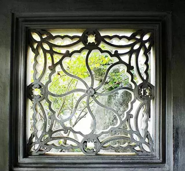 中式园林 古典之美 · 诗意花窗