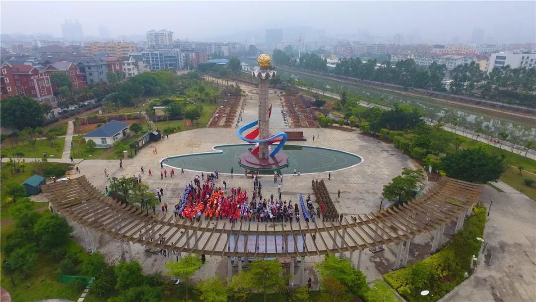 音西街道与阳下街道交界处的虎溪河畔,是我市生态公园的重要节点,著名