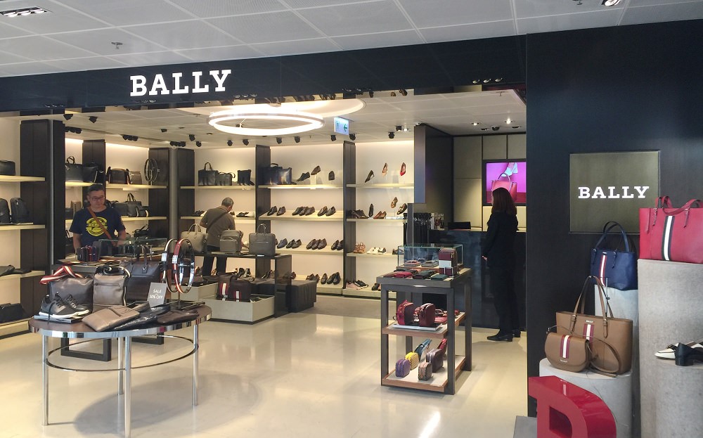 香港机场免税店买bally男用肩背手提两用真皮包包